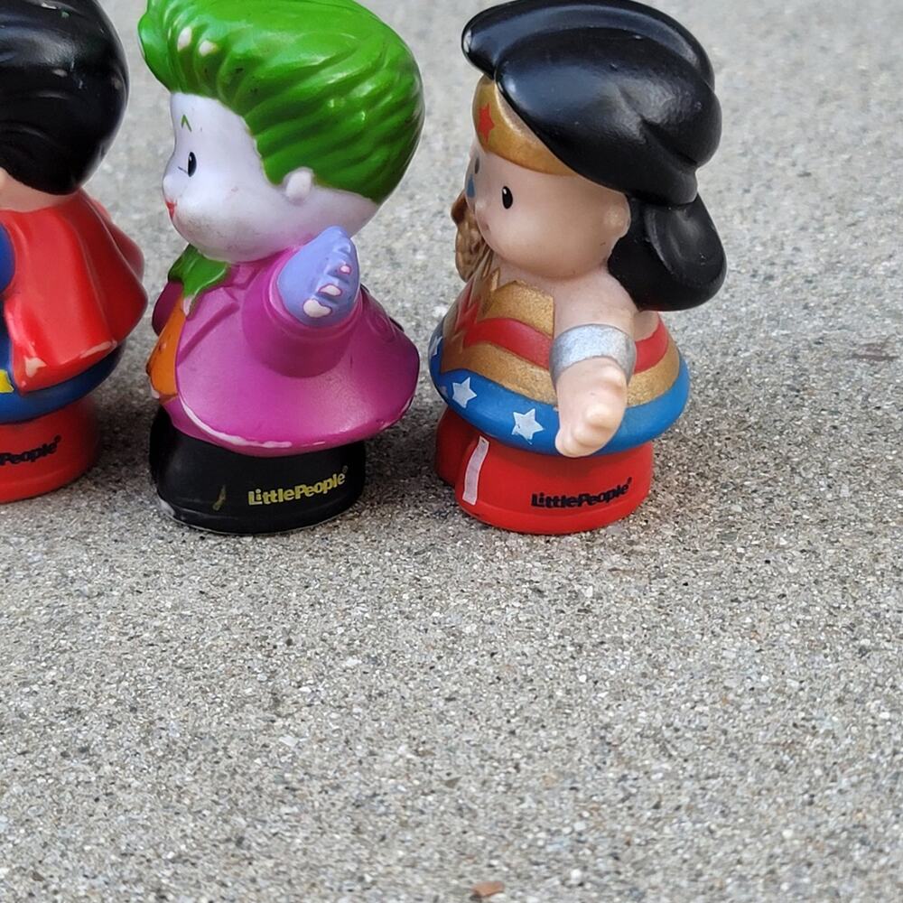 Fisher Price Little People DC Superheroes Toy Bundle - Picture 6 of 7